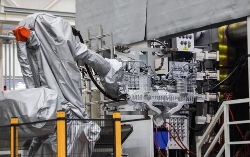 万吨级压铸技术革新汽车制造 赛力斯工厂超级压铸机投产背后的软硬件融合